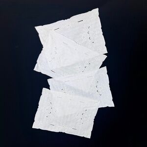 4 Vintage Linen Placemats White Embroidered Floral Cut Work 13 X 19 Excellent